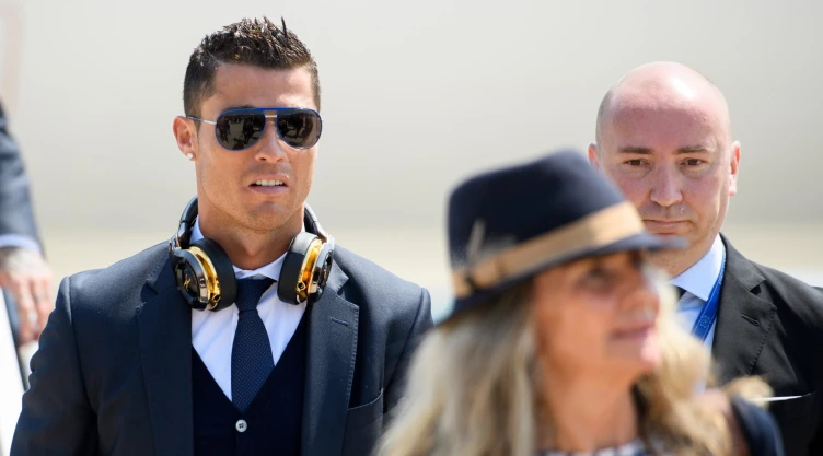 Llegada de Cristiano Ronaldo al aeropuerto