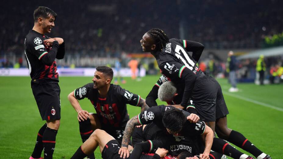 Milan se lleva la mínima ventaja ante el Napoli Milan se lleva la mínima ventaja ante el Napoli