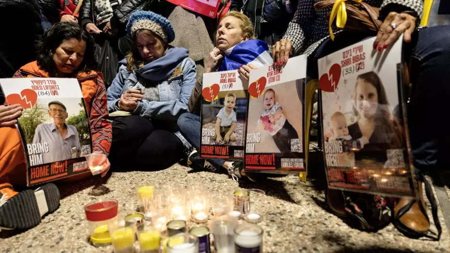 Hamás entrega cuerpos de Kfir y Ariel Bibas. FDI confirman su asesinato