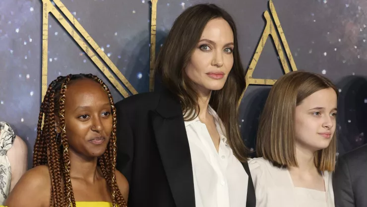 Angelina Jolie con su hija Vivienne