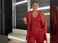 Yuridia de rojo.jpg