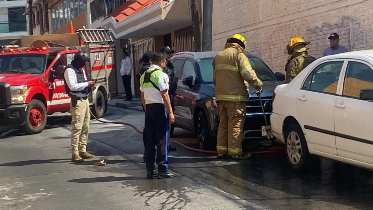 Incendio de camioneta _1