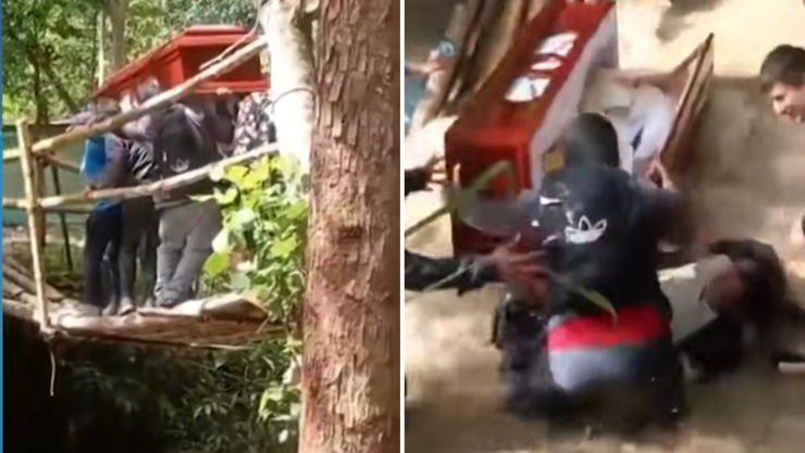 Cortejo fúnebre cae al río en Cajamarca, Perú.png