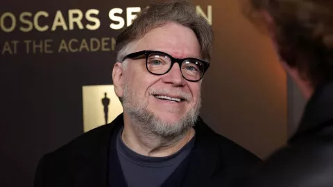 Guillermo del Toro Frankenstein.jpg