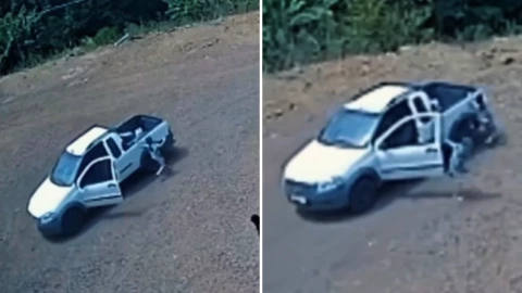 Camioneta cae a un barranco.png