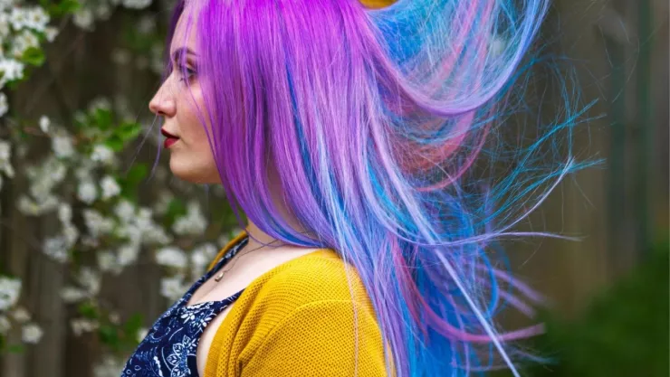 Cabello con colores de fantasía ideas irresistibles para chicas que quieren cambiar de look