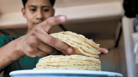 Pago con tarjeta en tortillerías de CDMX