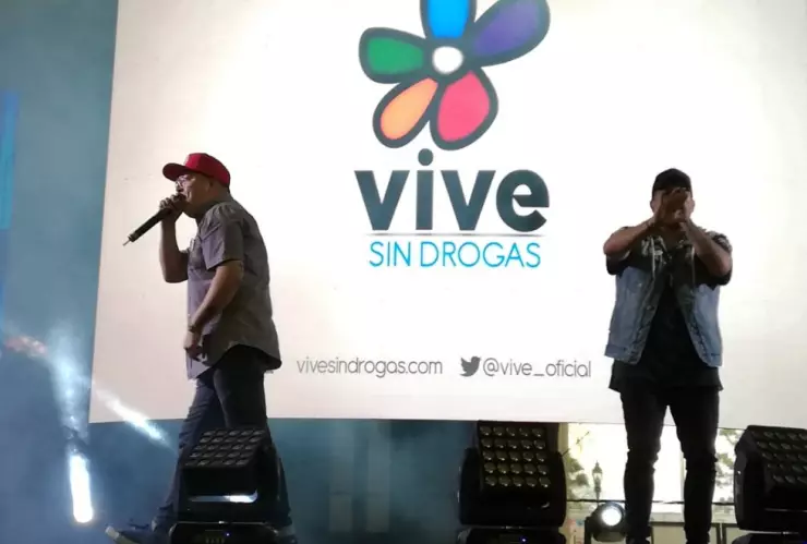 Mr. Fark y Saga, conductores del evento