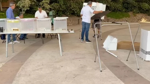Esto pasa si sigues en la fila de la casilla para votar en Aguascalientes y dan las 6 de la tarde
