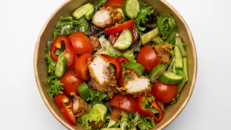 Estas son las mejores ensaladas que puedes preparar en temporada de calor