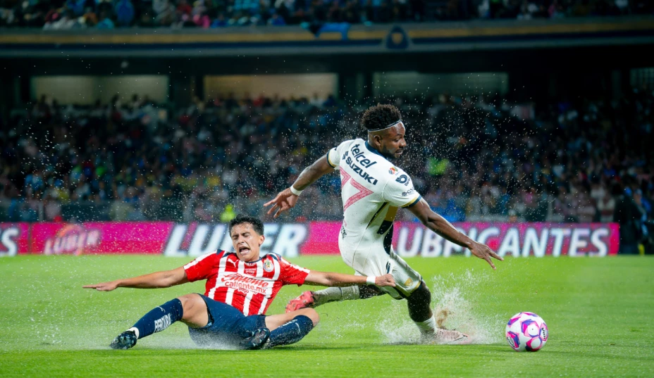 Pumas Chivas
