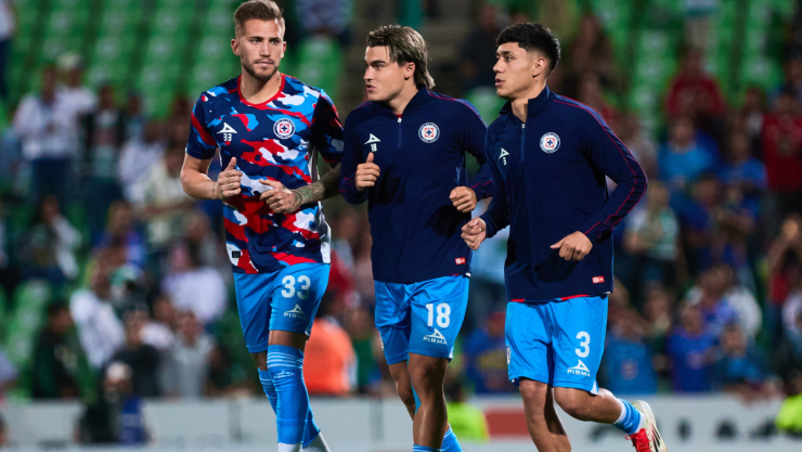 Cruz Azul en el calentamiento previo al encuentro