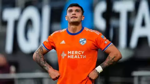 ¿Cuál sería el salario de Brandon Vázquez de ser contratado por Chivas?