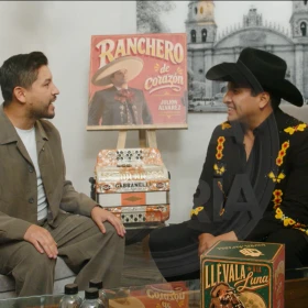 Entrevista exclusiva con Julión Alvarez