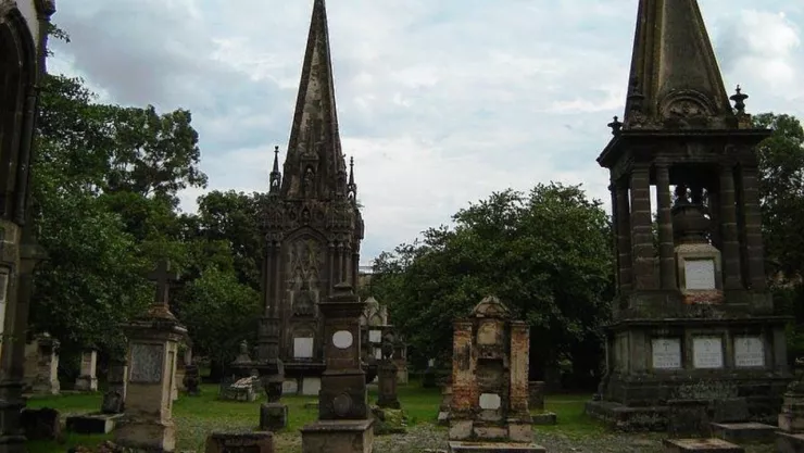 La terrorífica leyenda de el árbol del ahorcado en el Panteón de Belén
