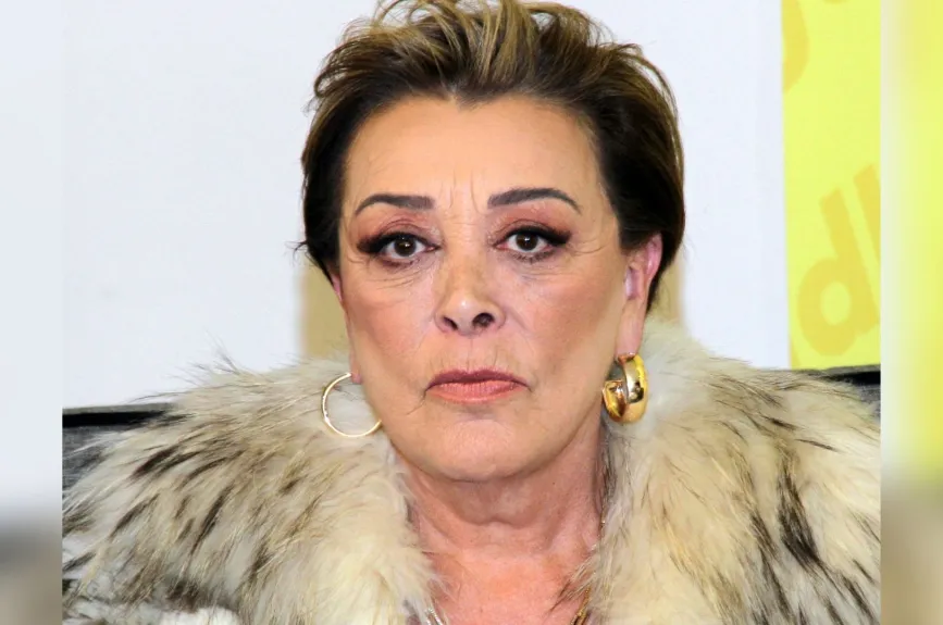 Sylvia Pasquel habla de la supuesta rivalidad con Alejandra Guzmán.