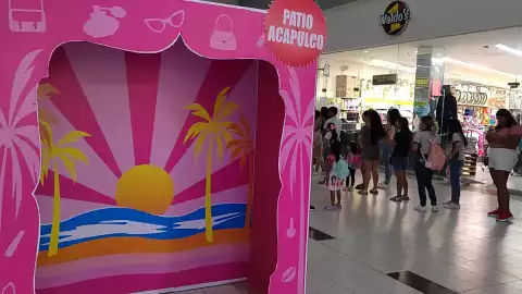 Barbie Acapulco