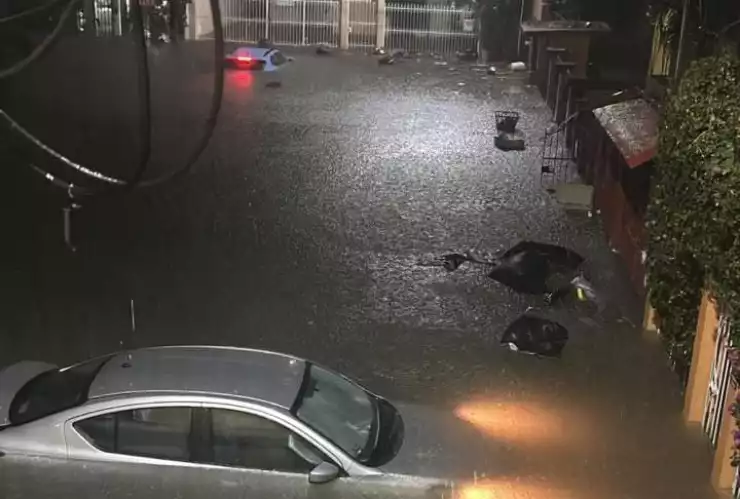 Así lucen algunas calles de Chetumal debido a la intensa lluvia de esta noche
