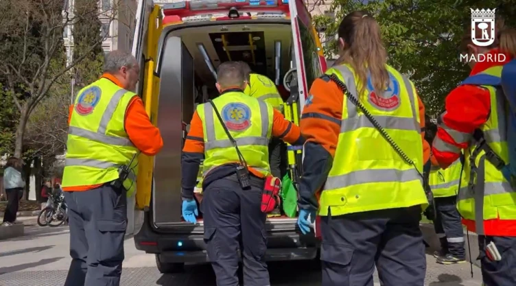 El Medio Maratón de Madrid deja un fallecido y 50 atendidos por Samur. El evento reunió a 27.000 corredores este domingo.