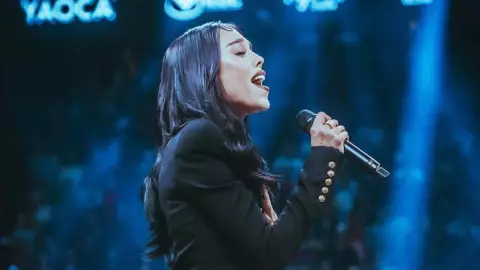 danna paola himno pelea canelo nervios