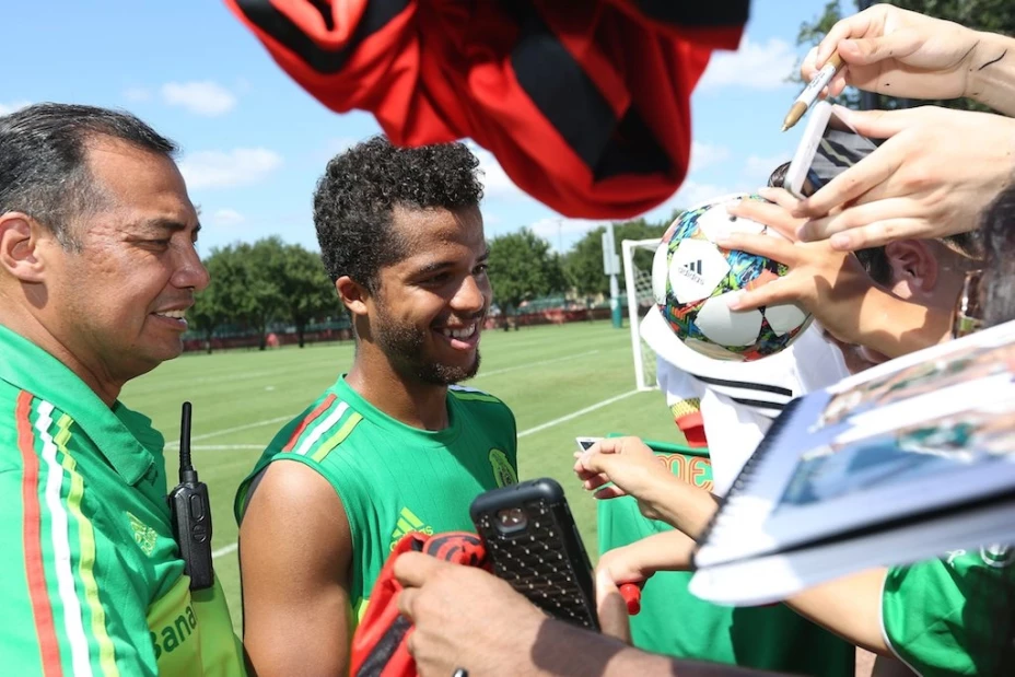 Galaxy quiere fichar a Giovani Dos Santos