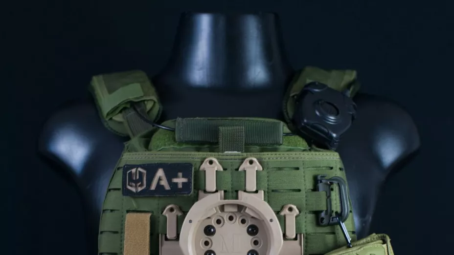 Chalecos antibalas para niños, la nueva vestimenta en Ucrania tras invasión