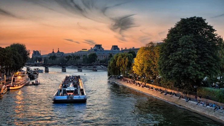 Foto del río Sena en París, Francia.