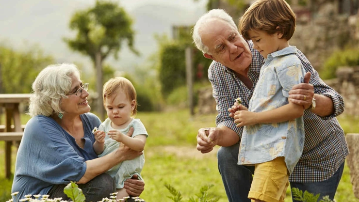 Día del abuelo efemérides agosto 2022