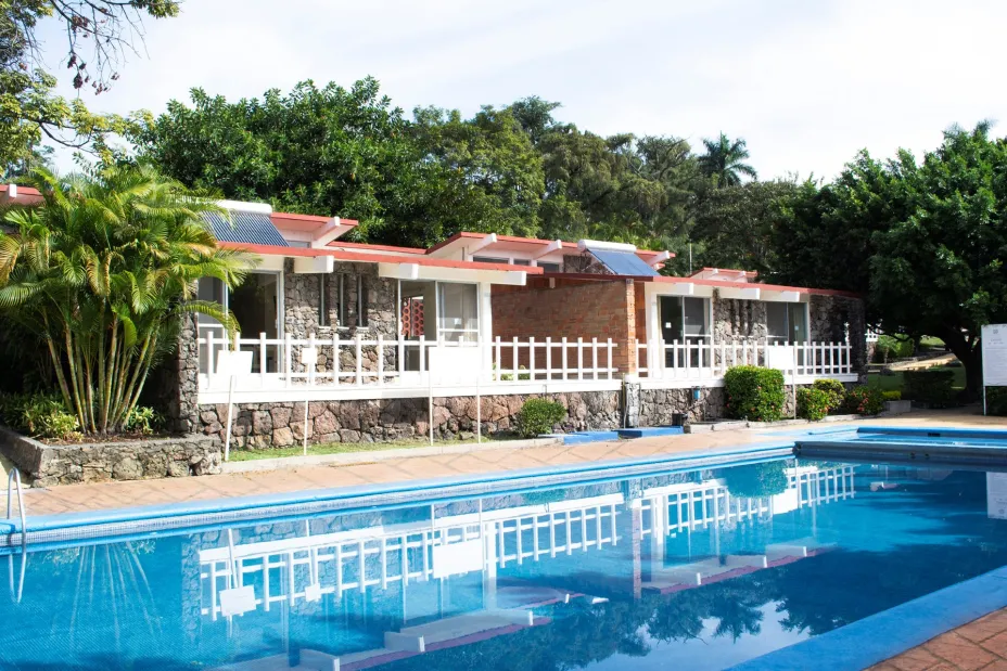 10 Casas Fachada.jpg