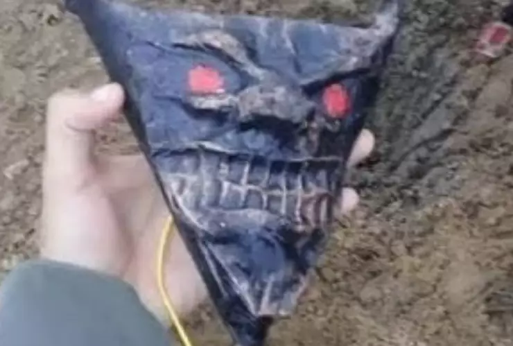 Cohete cara de diablo