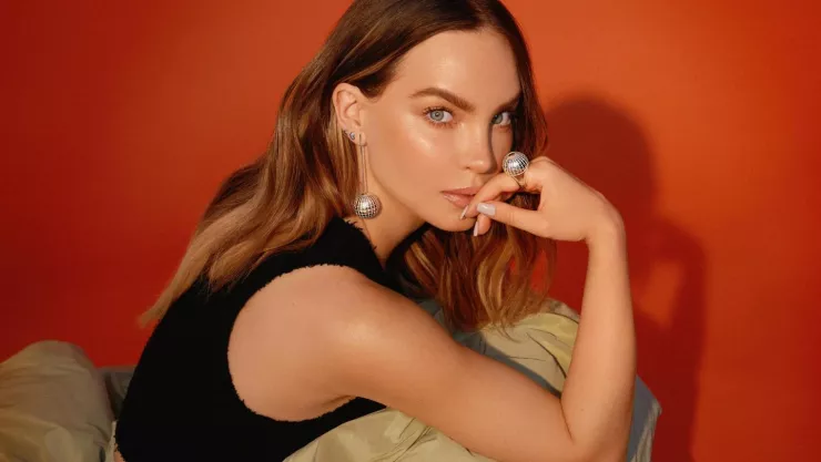 Belinda cambio de look cabello rosa