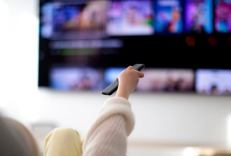 De esta manera podes convertir tu viejo televisor en un Smart TV