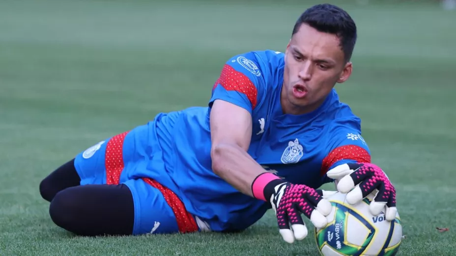 ¿Se queda en Chivas Gabriel Milito ya definió qué pasará con Óscar Whalley en el Apertura 2025.jpg