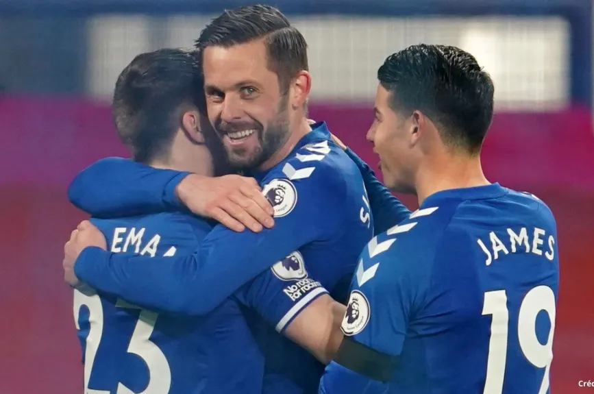 6 Equipos que no están en la Superliga europea Everton.jpg
