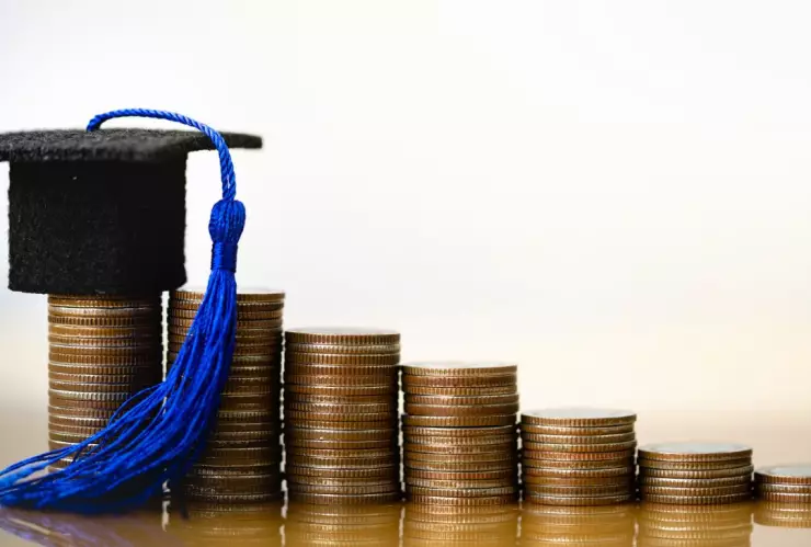 Becas para estudiantes de escuelas particulares