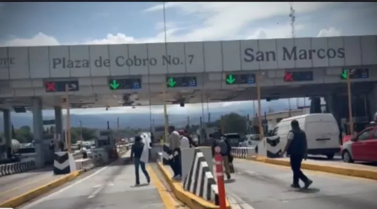 CNTE sin acuerdos: continúa la huelga y toma de casetas en accesos a CDMX