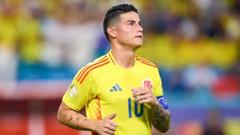 James Rodríguez vuelve a México con la Selección de Colombia