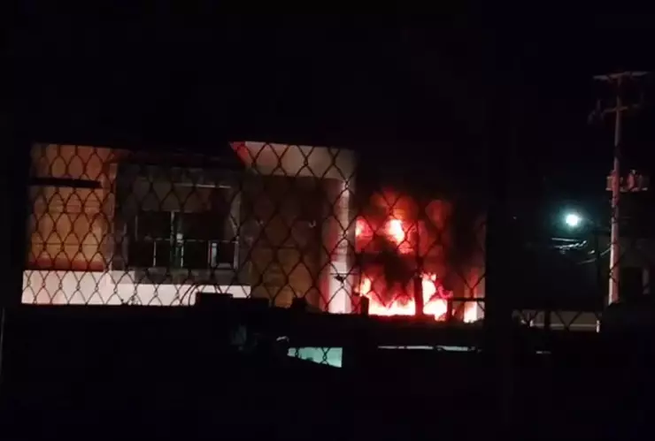 Civiles armados incendian casa en la Guadalupe Victoria en Culiacán