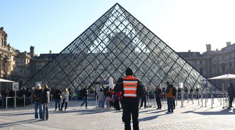 robo-museo-louvre-detenidos