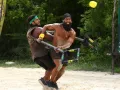 Un duelo muy reñido, Rasta y Lobo tienen claves especiales para comunicarse.