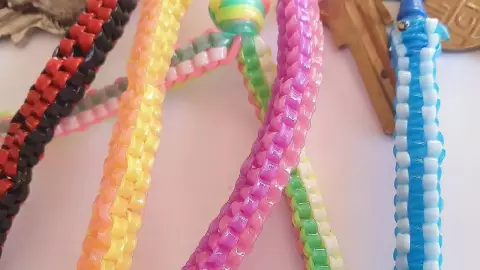 Pulseras famosas en los 00s