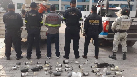 Cámaras de video usadas por grupos criminales en Naucalpan son desinstaladas.