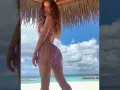 Shakira playa.jpg