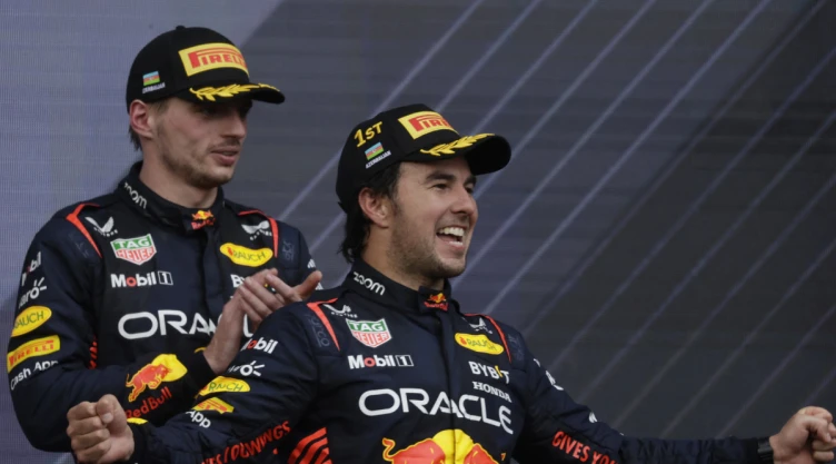 Checo Pérez gana el Gran Premio de Azerbaiyán