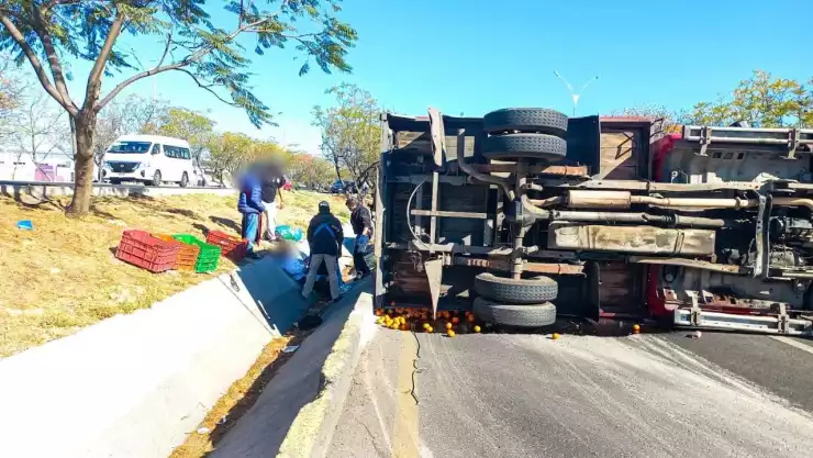 Accidente camión.jpeg