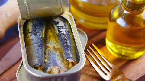 Conoce los beneficios de comer sardinas enlatadas &iexcl;Te sorprender&aacute;s!