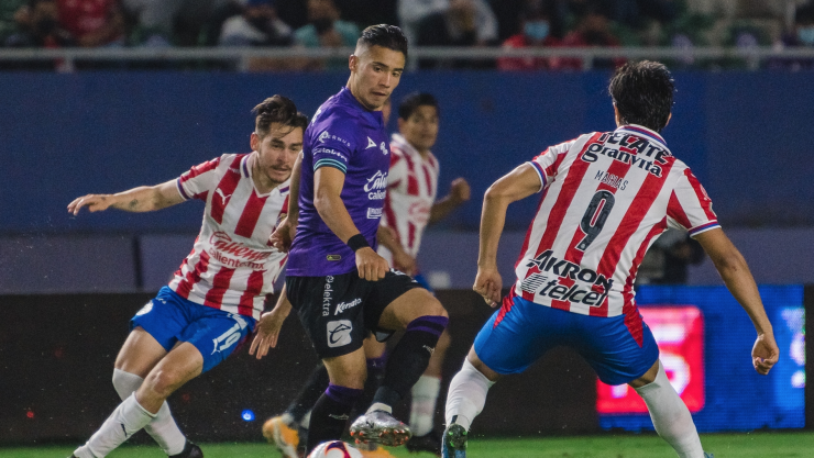 Mazatlán F.C. y Chivas empataron en el Estadio Kraken