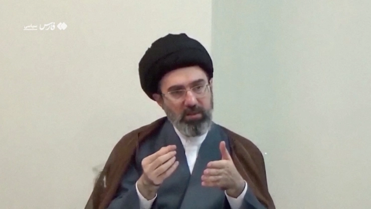 Mojtaba Khamenei permanece oculto