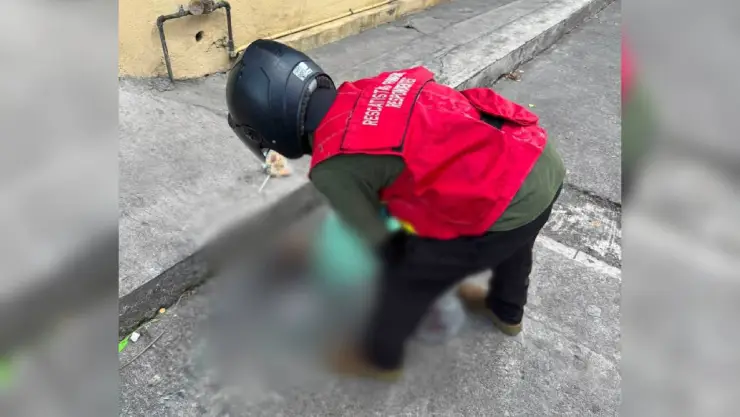 ¡Otra vez! Hombre se desvanece en calles de Veracruz ¿Qué le pasó?