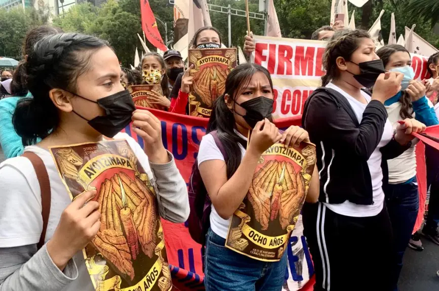 Ayotzinapa 43 normalistas marcha 2022
